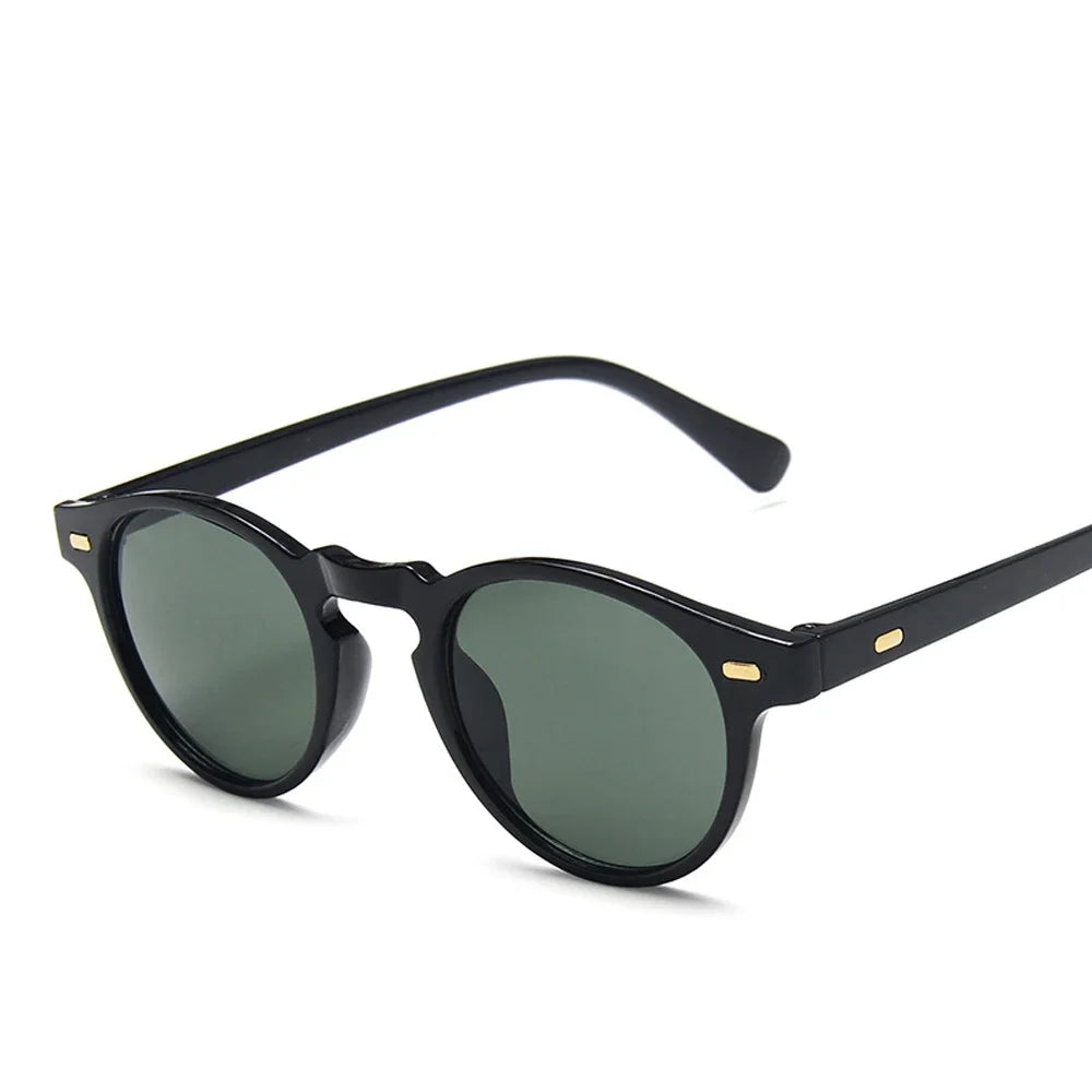 Round tortoise acetate sunglasses with green polarized lenses, view 3